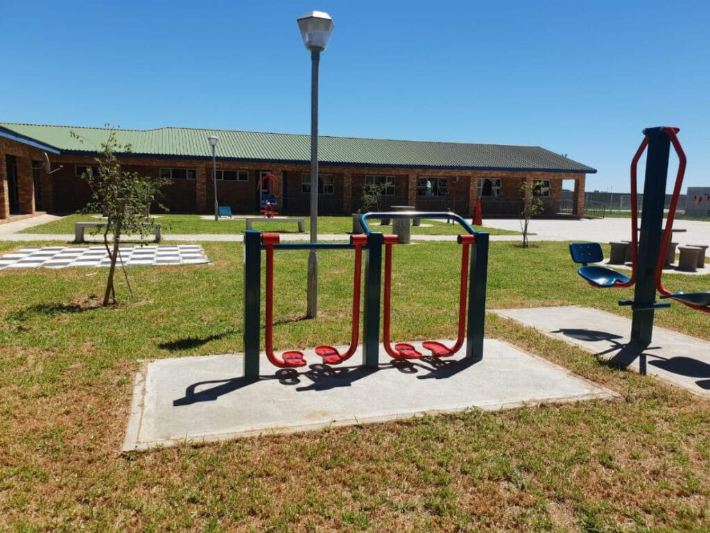 Leeudoringstad school for the deaf classroom court yard