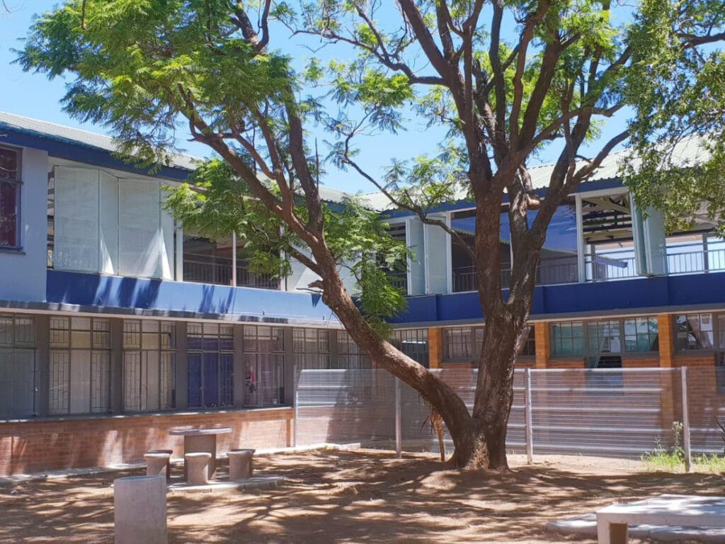 Leeudoringstad school for the deaf court yard (4)